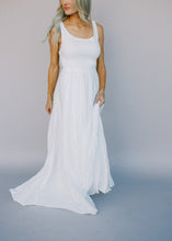 Load image into Gallery viewer, Cora Maxi Dress
