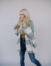 Load image into Gallery viewer, Bailee Cardi
